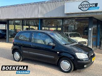 damaged passenger cars Hyundai Getz 1.6i 16V 105PK GLS Airco 2003/1