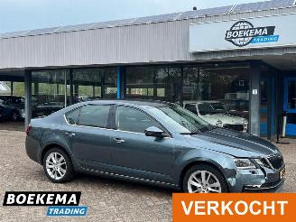 Schadeauto Skoda Octavia 1.0 TSI Business Ed Navigatie Canton Stoelverw. Climate Cruise PDC 2019/11