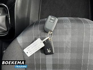 Peugeot 108 1.0 e-VTi Allure Keyless Climate Camera picture 19