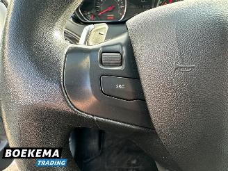 Peugeot 208 1.2 e-VTi Active Automaat Navigatie Climate picture 22
