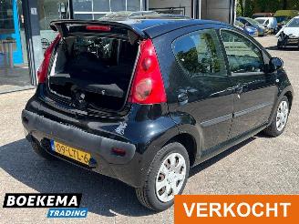 Peugeot 107 1.0-12V XS Airco 5-Drs Elek-pakket picture 2