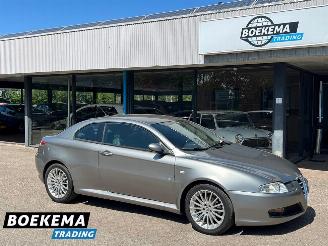 damaged passenger cars Alfa Romeo GT 1.8 T.Spark Collezione Bose Climate Cruise Bose LM-Velgen 2006/7