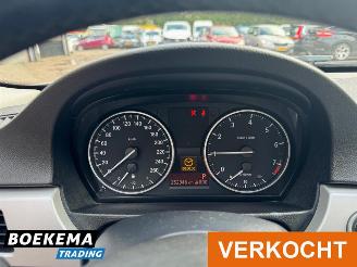 BMW 3-serie 320i Aut. Facelift Navi Leder Clima Cruise Business Line Style picture 21