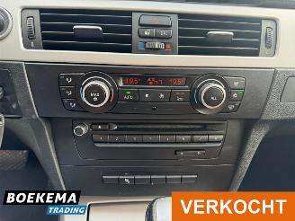 BMW 3-serie 320i Aut. Facelift Navi Leder Clima Cruise Business Line Style picture 23