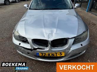 BMW 3-serie 320i Aut. Facelift Navi Leder Clima Cruise Business Line Style picture 8