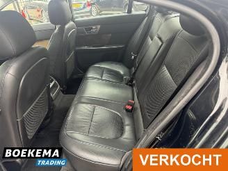 Jaguar XF 3.0 V6 Premium Luxury AUT Keyless Climate Cruise picture 13