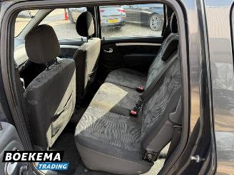 Dacia Logan MCV 1.6 16V Lauréate 7-Persoons Airco picture 14
