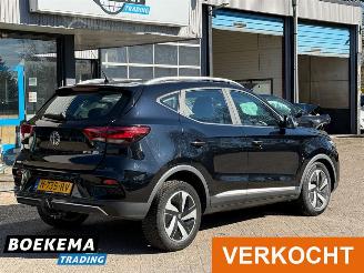 MG ZS EV Long Range Luxury 70 kWh Panorama Navigatie Camera Keyless picture 2