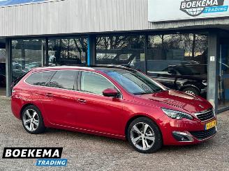 Voiture accidenté Peugeot 308 SW 1.2 e-THP Première Pano Navi Clima Cruise 2015/1