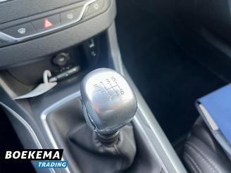 Peugeot 308 SW 1.2 e-THP Première Pano Navi Clima Cruise picture 27