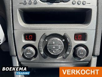 Peugeot 308 1.6 VTi Automaat Glazen-dak Climate Cruise PDC picture 27