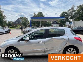 Peugeot 308 1.6 VTi Automaat Glazen-dak Climate Cruise PDC picture 6