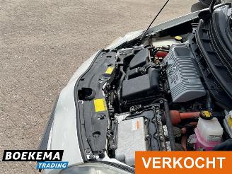 Toyota Prius 1.8 Executive Navigatie Camera Cruise Clima picture 11