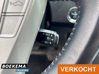 Toyota Prius 1.8 Executive Navigatie Camera Cruise Clima picture 25