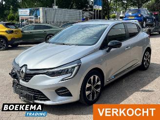 Renault Clio 1.6 E-Tech Hybrid 145 Evolution LED Navigatie Camera Stoel-Stuurverw. picture 4