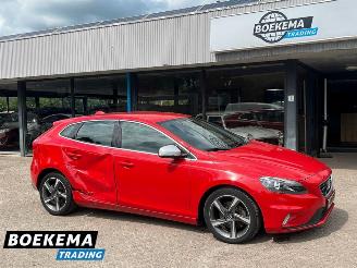 Unfallwagen Volvo V-40 1.6 T2 Summum R-Design Navi Climate Cruise PDC 2015/4