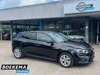 Coche accidentado Renault Mégane 1.3 TCe 140PK Limited LED Keyless Navigatie Climate Cruise 2018/7