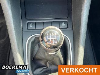 Volkswagen Golf 1.2 TSI Highline Clima PDC Cruise picture 21