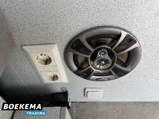 Volkswagen Westfalia  2.5TDI Automaat Zonnepaneel Airco Stoelverwarming Fietsendrager Captain picture 30