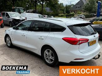 Ford Focus Wagon 1.0 EcoBoost Trend Edition Business Navigatie Climate Cruise PDC picture 3