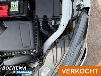 Ford Focus Wagon 1.0 EcoBoost Trend Edition Business Navigatie Climate Cruise PDC picture 12