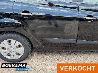 Hyundai Ix20 1.6i i-Motion 125PK Airco 6-Hand picture 9
