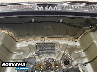 Toyota Avensis wagon 1.8 VVTi Business Navigatie Harman Kardon Camera PDC Cruise picture 9