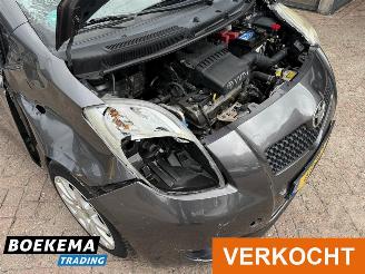 Toyota Yaris 1.3 VVTi Sol MMT Automaat Leer Airco picture 12