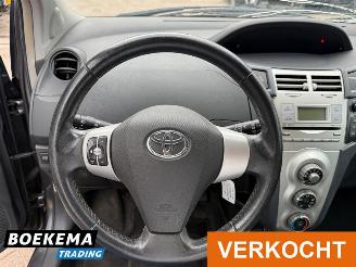 Toyota Yaris 1.3 VVTi Sol MMT Automaat Leer Airco picture 22