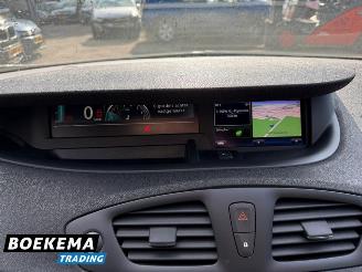 Renault Scenic 1.2 TCe 131PK Limited Navigatie Climate 6-Hand picture 21