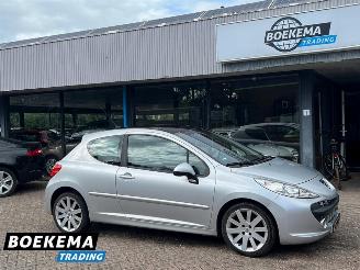 Vaurioauto  passenger cars Peugeot 207 1.6-16V T 150PK Féline Leder Glazen dak Climate Cruise PDC Trekh. 2007/5