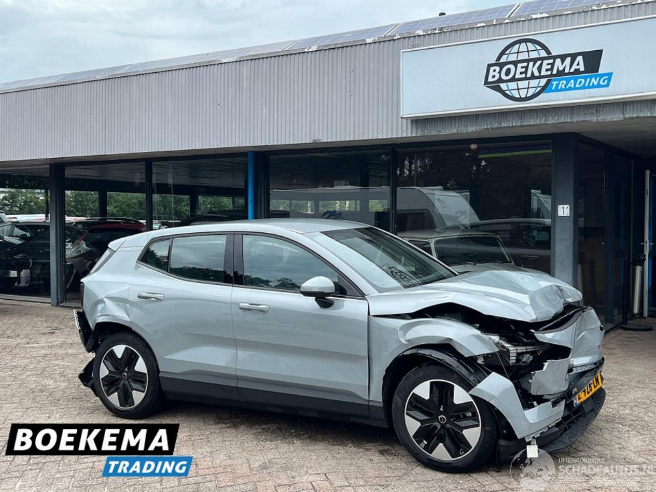 Volvo EX30 Single Motor Extended Range Core 69 kWh Keyless Navi Climate PDC