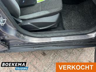 Ford Focus Wagon 1.6 TI-VCT Automaat Climate Stoelverwarming PDC picture 11