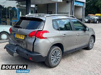 Peugeot 2008 1.2 PureTech Automaat Glazen dak Navi Airco Cruise picture 2