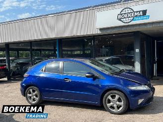 damaged passenger cars Honda Civic 1.4 Sport Automaat Climate Cruise PDC 2010/9