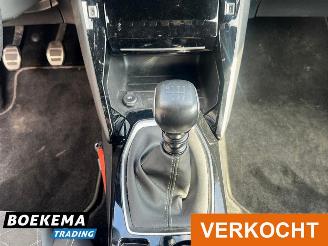 Peugeot 208 1.2 PureTech GT Pack Keyless Led Navi Climate Camera Stoelverw. PDC picture 26