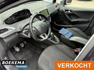 Peugeot 208 1.6 BlueHDi Blue Lease Executive Panorama Camera Navigatie picture 10