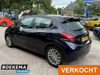 Peugeot 208 1.6 BlueHDi Blue Lease Executive Panorama Camera Navigatie picture 3