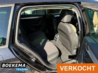 Skoda Octavia Combi 1.4 TSI Greentech Elegance Navigatie Stoelverw. Cruise Trekhaak picture 16
