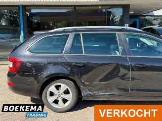 Skoda Octavia Combi 1.4 TSI Greentech Elegance Navigatie Stoelverw. Cruise Trekhaak picture 5