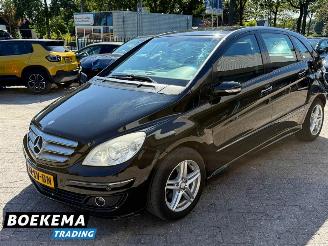 Mercedes B-klasse 200 136PK Automaat Panorama Climate picture 4