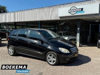 damaged passenger cars Mercedes B-klasse 200 136PK Automaat Panorama Climate 2007/10