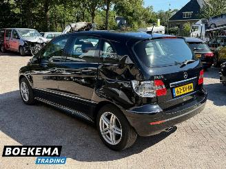 Mercedes B-klasse 200 136PK Automaat Panorama Climate picture 3