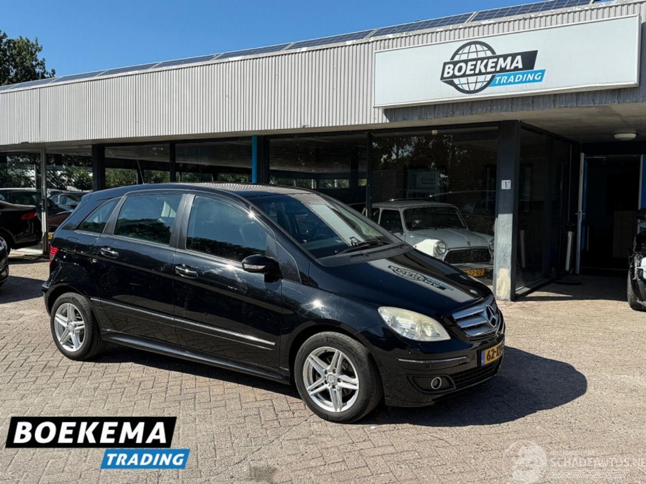 Mercedes B-klasse 200 136PK Automaat Panorama Climate