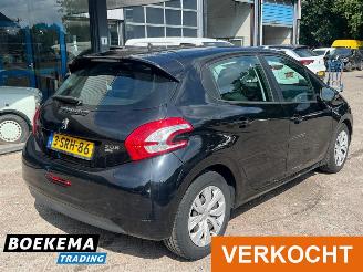 Peugeot 208 1.2 e-VTi Automaat Cruise Airco picture 2