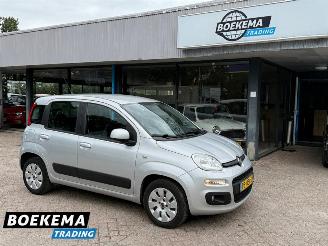 uszkodzony samochody osobowe Fiat Panda 0.9 TwinAir Lounge Airco 5-Drs 2017/5