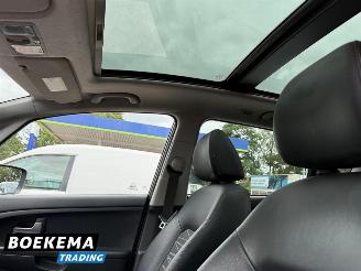 Kia Venga 1.6 CVVT X-ecutive Aut. Glazen dak Climate Cruise PDC picture 13