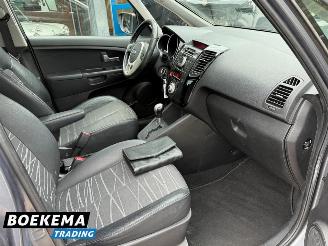 Kia Venga 1.6 CVVT X-ecutive Aut. Glazen dak Climate Cruise PDC picture 17