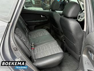 Kia Venga 1.6 CVVT X-ecutive Aut. Glazen dak Climate Cruise PDC picture 16