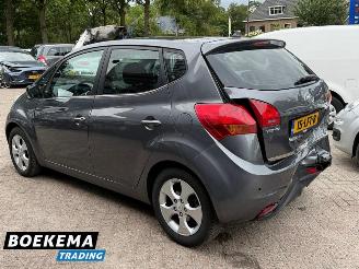 Kia Venga 1.6 CVVT X-ecutive Aut. Glazen dak Climate Cruise PDC picture 3